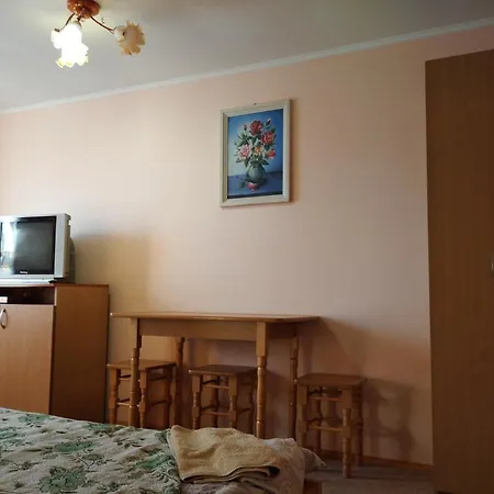Комфортні Номери Guest house Mykulychyn
